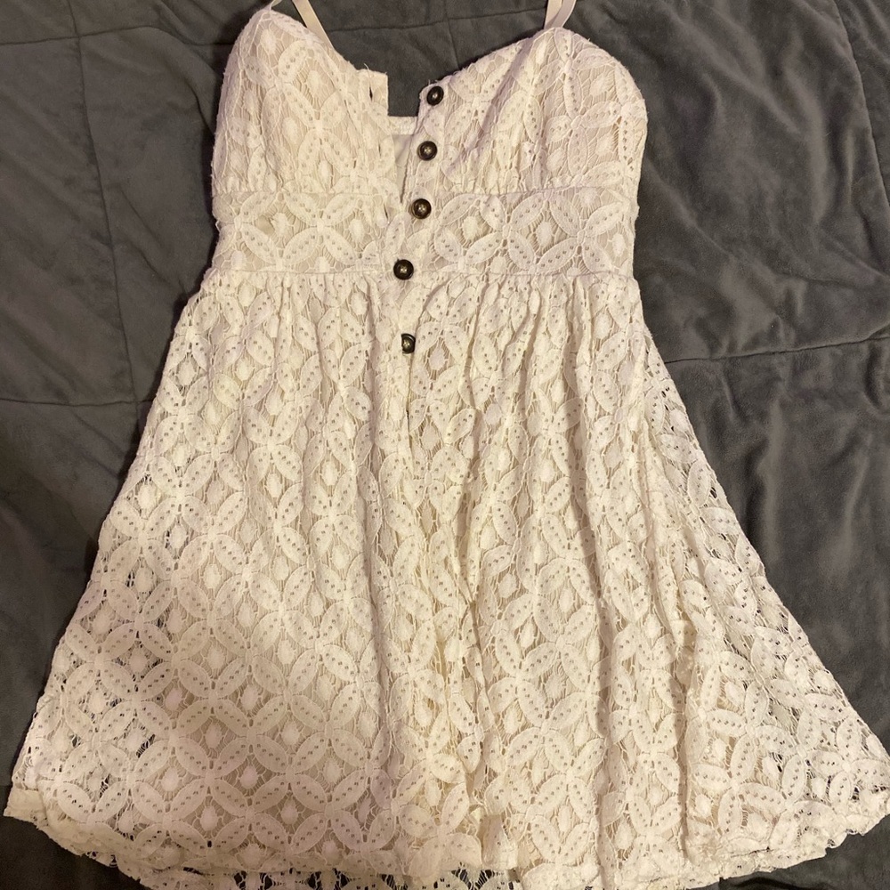 White lace dress